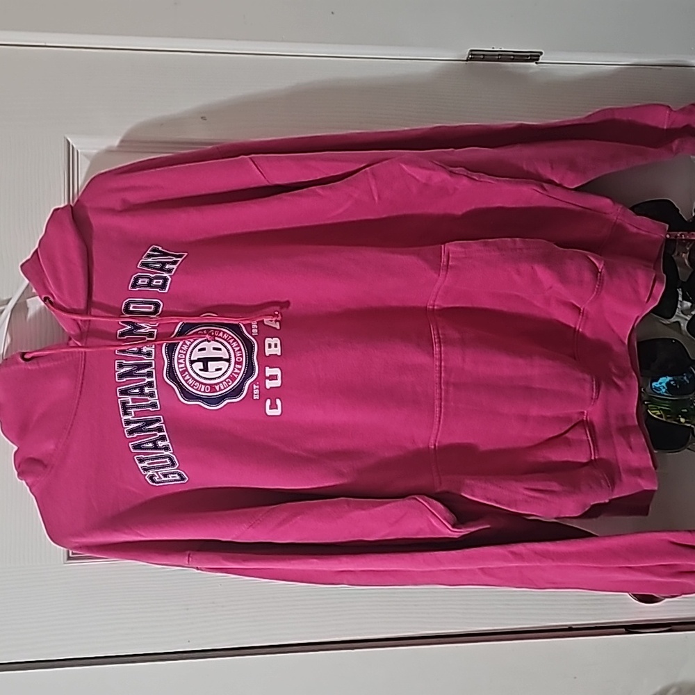 2X PINK HOODIE FROM CUBA 🇨🇺
